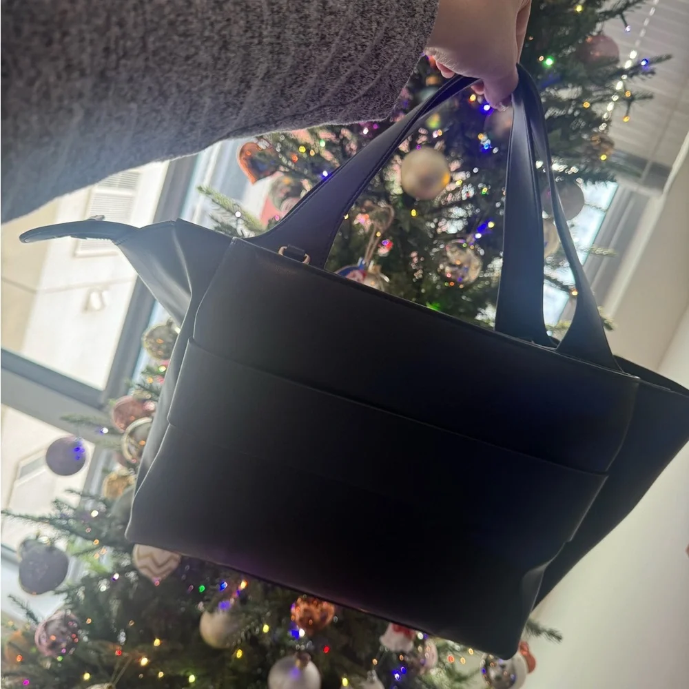 July Black Travel Tote Bag - Picture 2 of 5